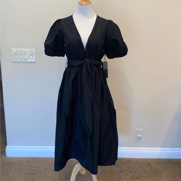 Amber Sakai Black Dress Short Sleeve V Neck NWT Size US 8 - Picture 2 of 6